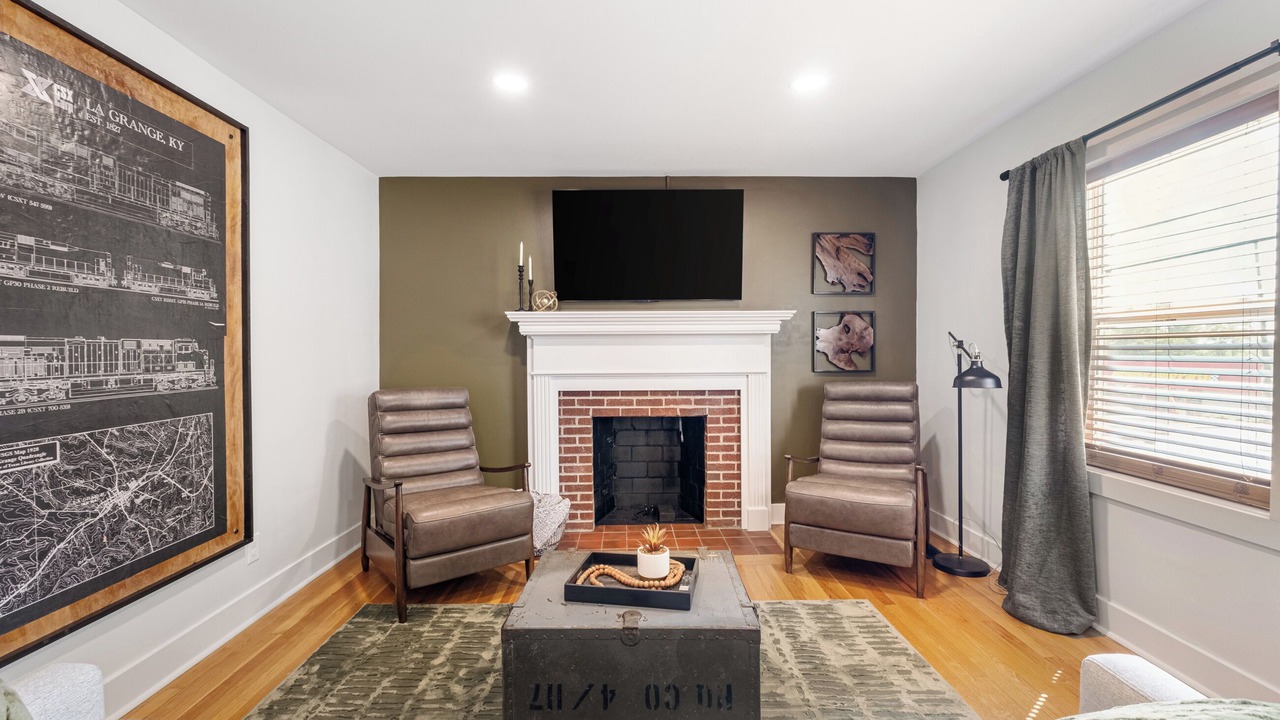 Photo of Livingroom in La Grange