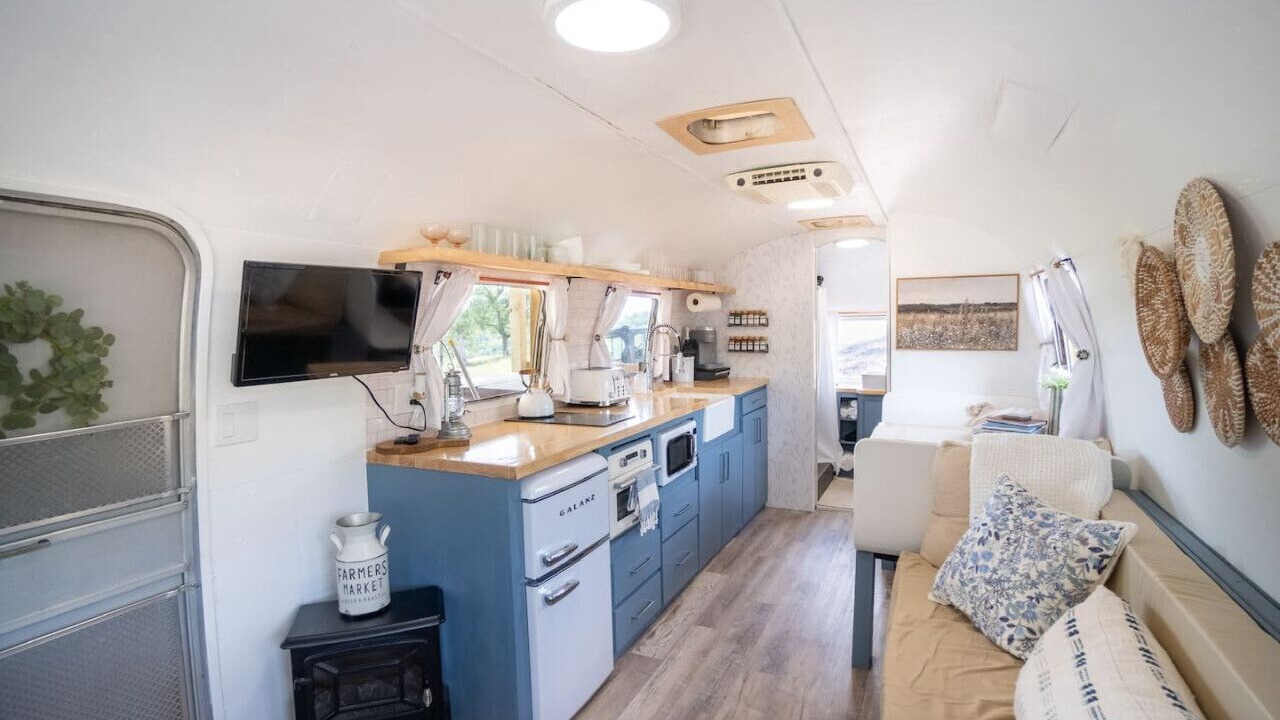 Photo of Kitchen in Walnut Shade