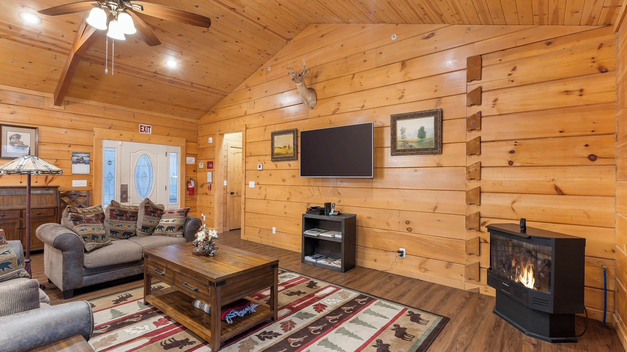 Photo of Livingroom in Kirbyville