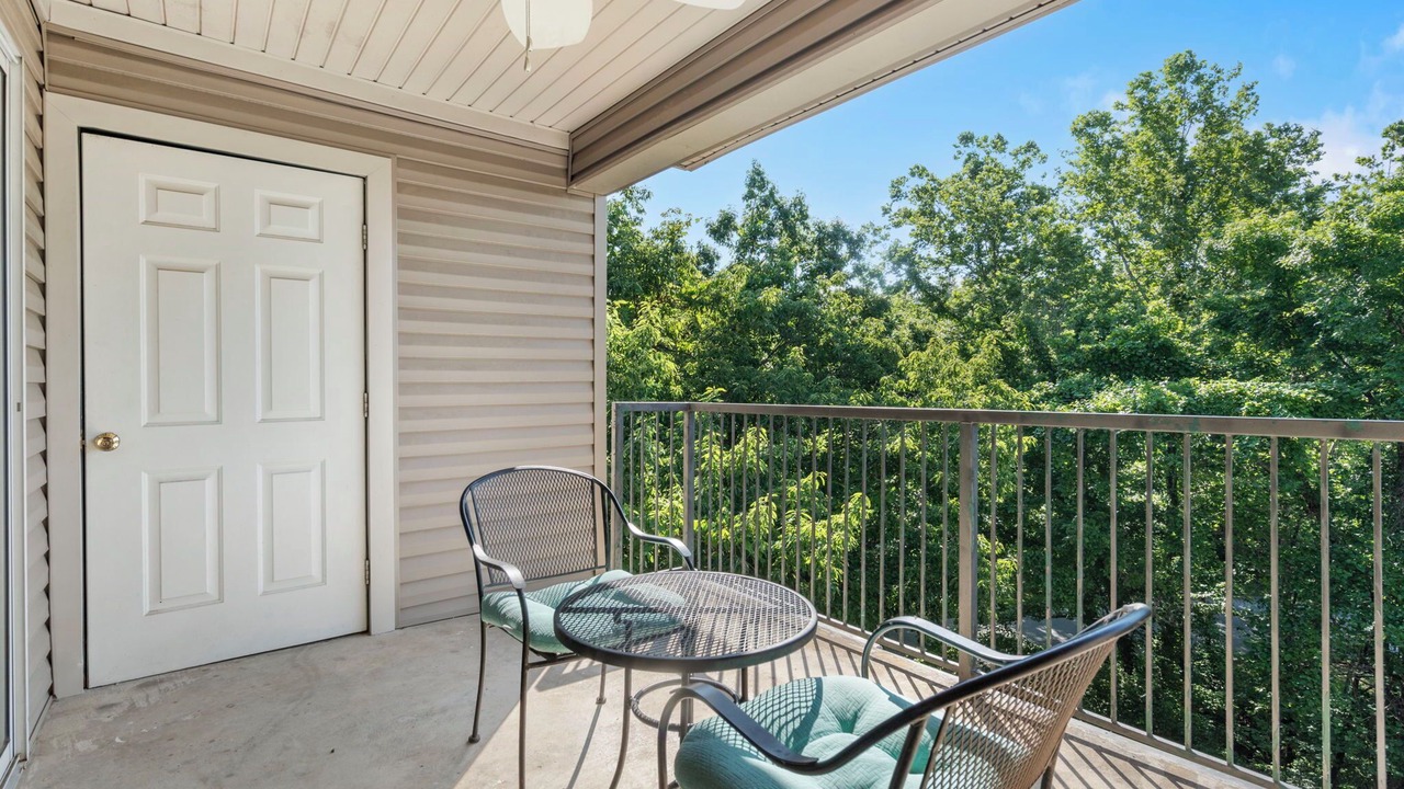 Photo of Patio Balcony in Branson
