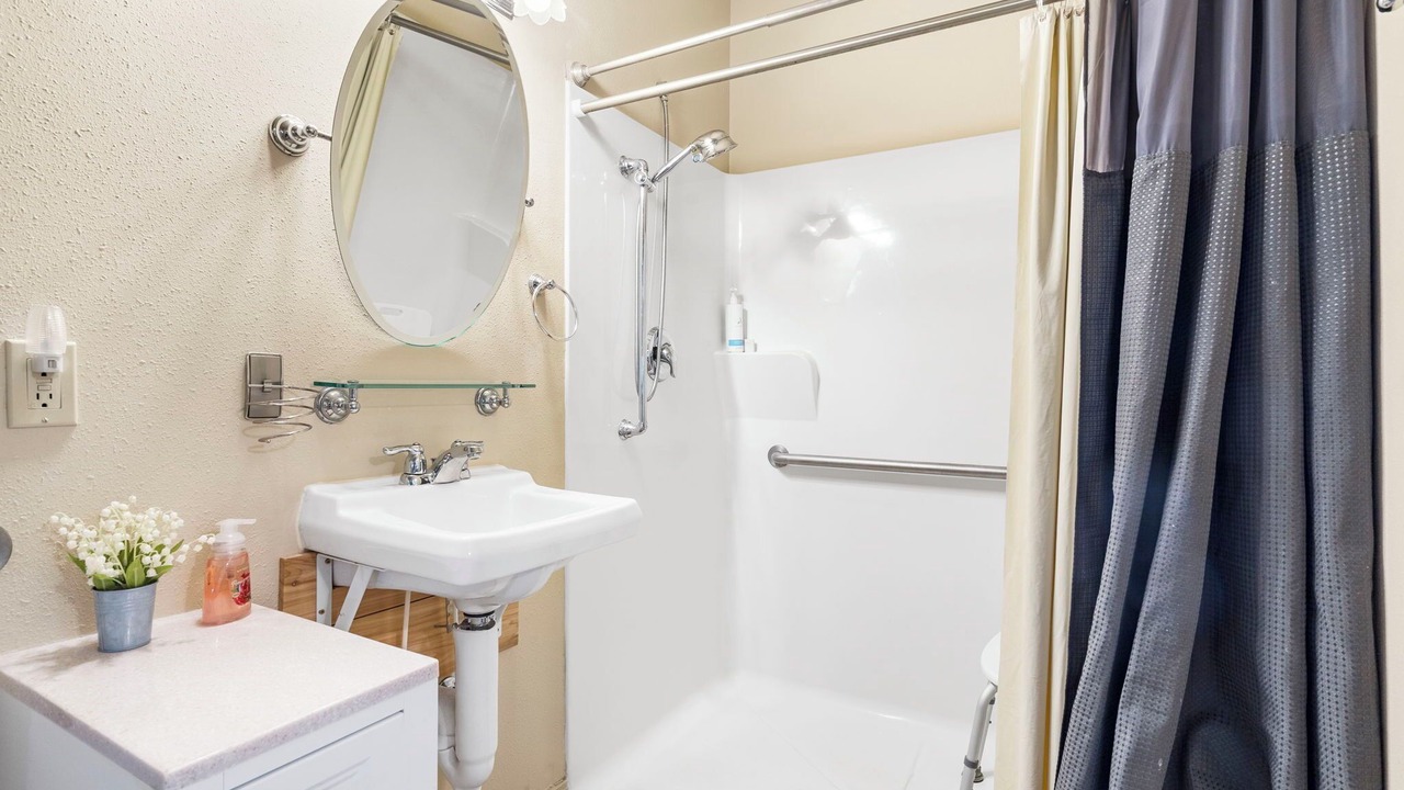 Photo of Bathroom in Branson West