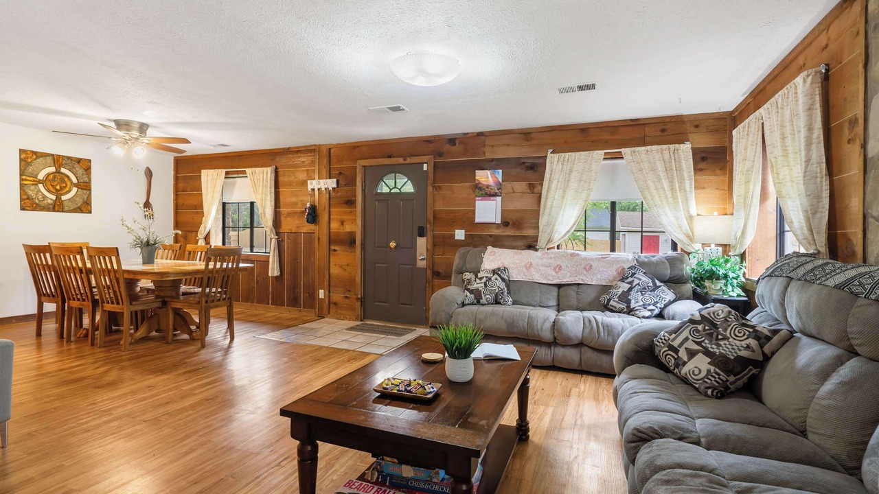 Photo of Bedroom in Kirbyville