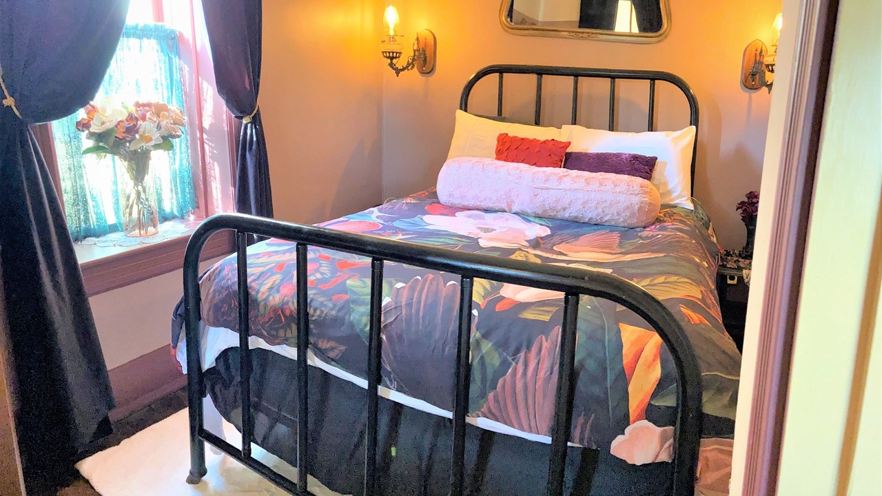 Photo of Bedroom in Hays