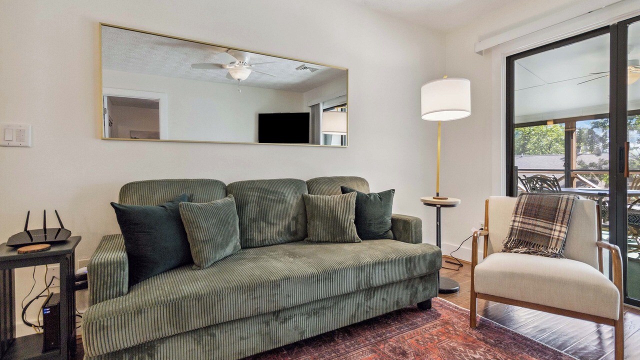 Photo of Livingroom in Bronston