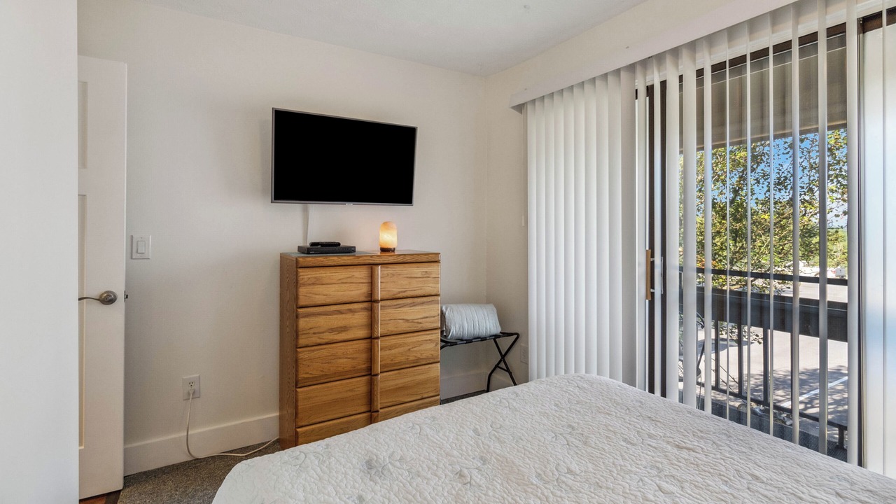 Photo of Bedroom in Bronston