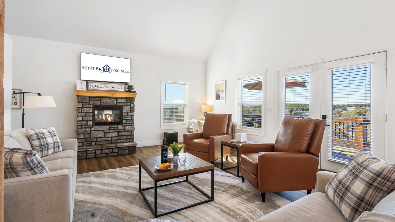 Photo of Livingroom in Table Rock
