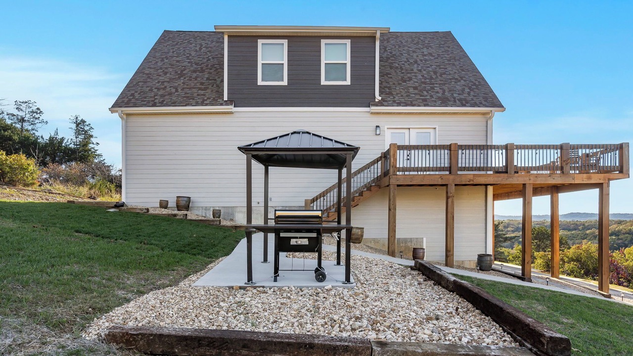 Photo of Patio Balcony in Table Rock