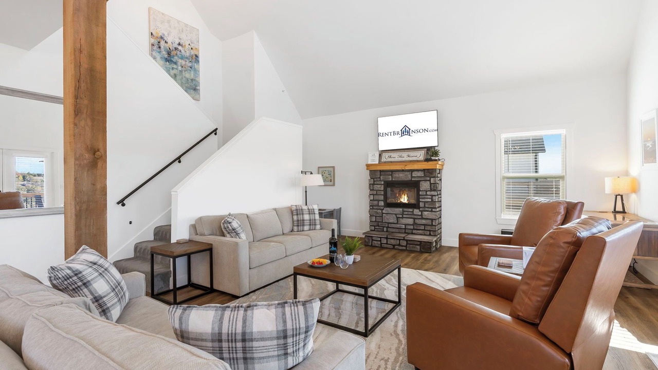Photo of Livingroom in Table Rock