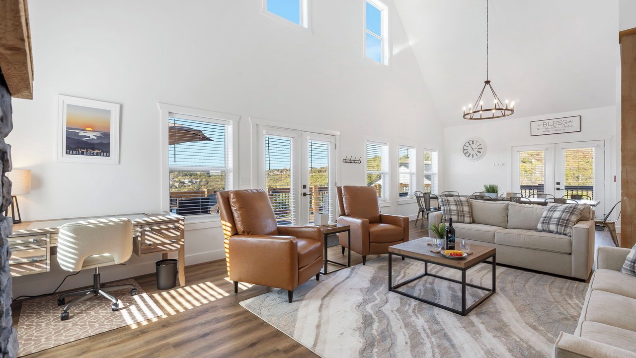 Photo of Livingroom in Table Rock