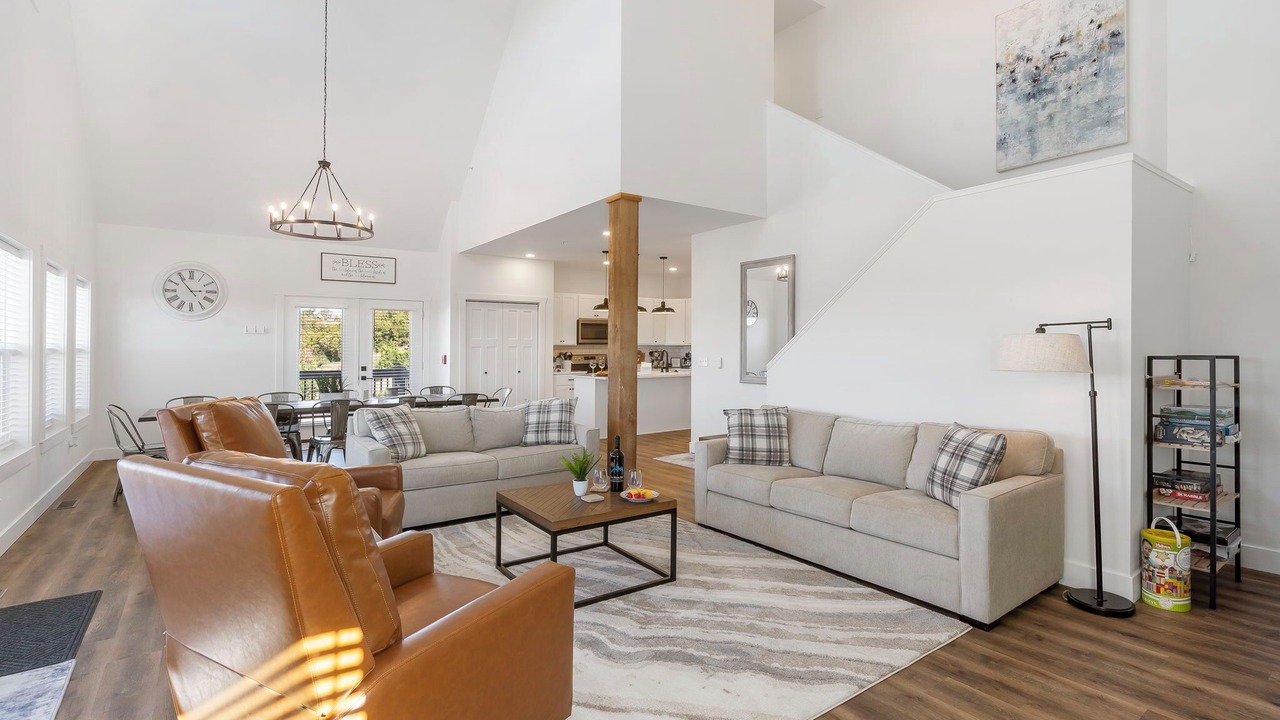 Photo of Livingroom in Table Rock