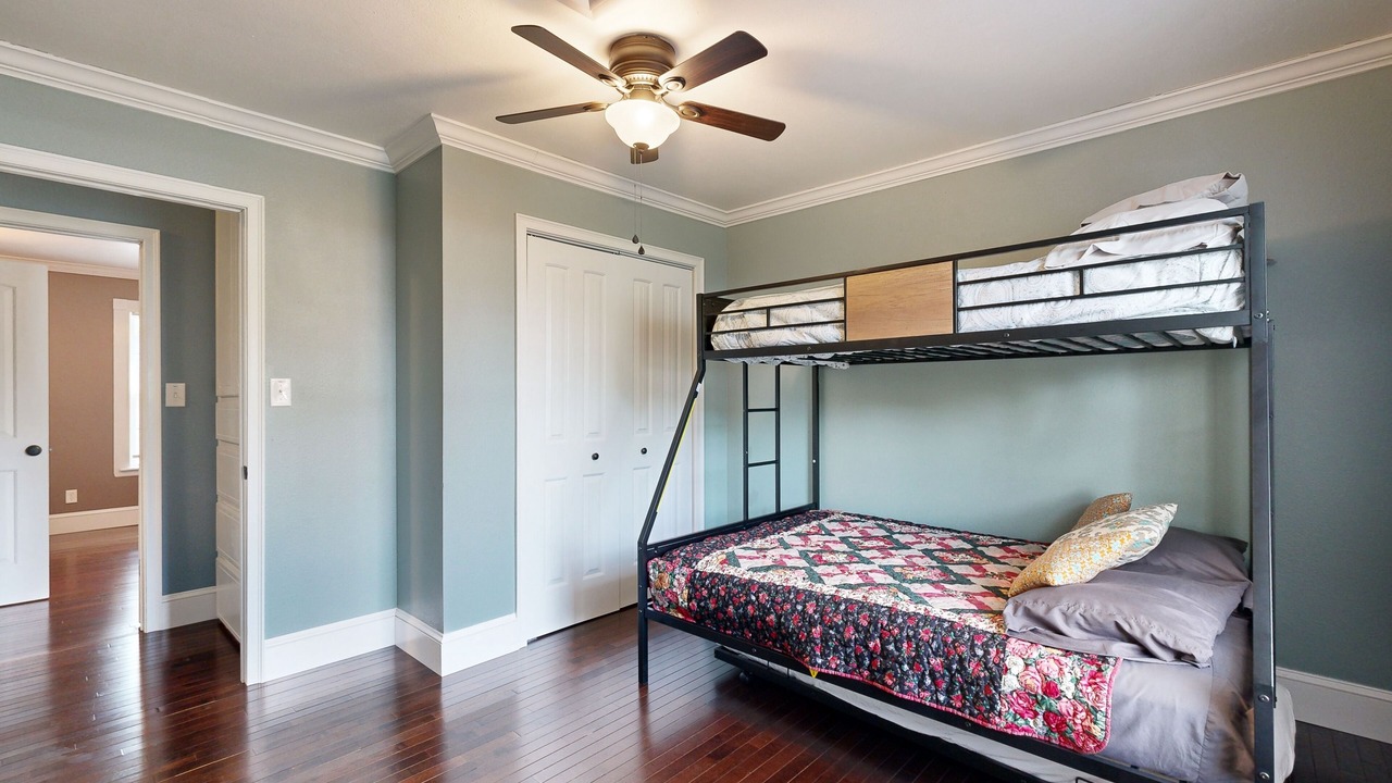 Photo of Bedroom in Checotah