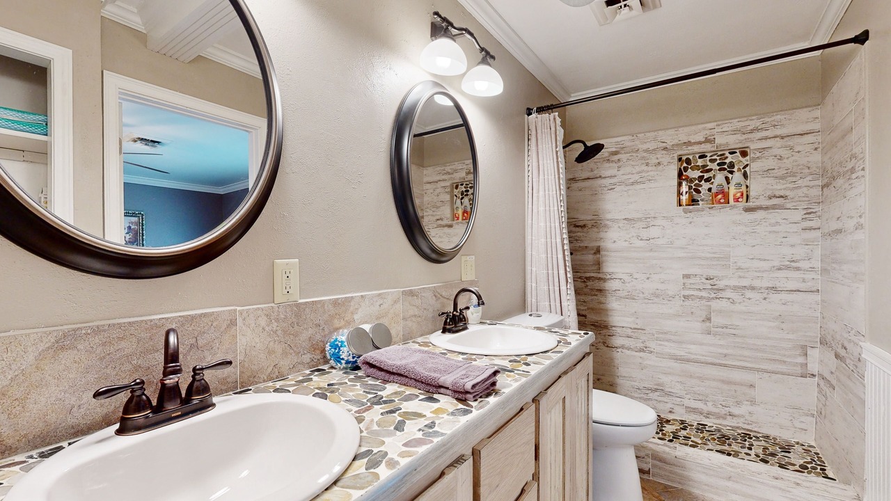Photo of Bathroom in Checotah