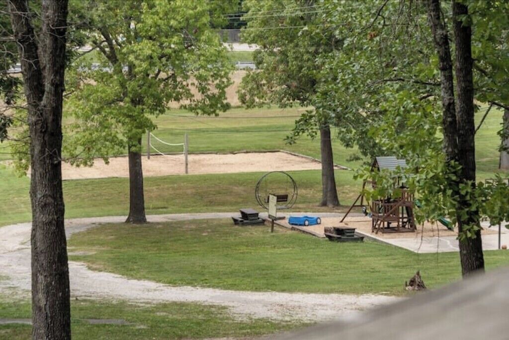 Photo of Outdoor in Branson Cedars