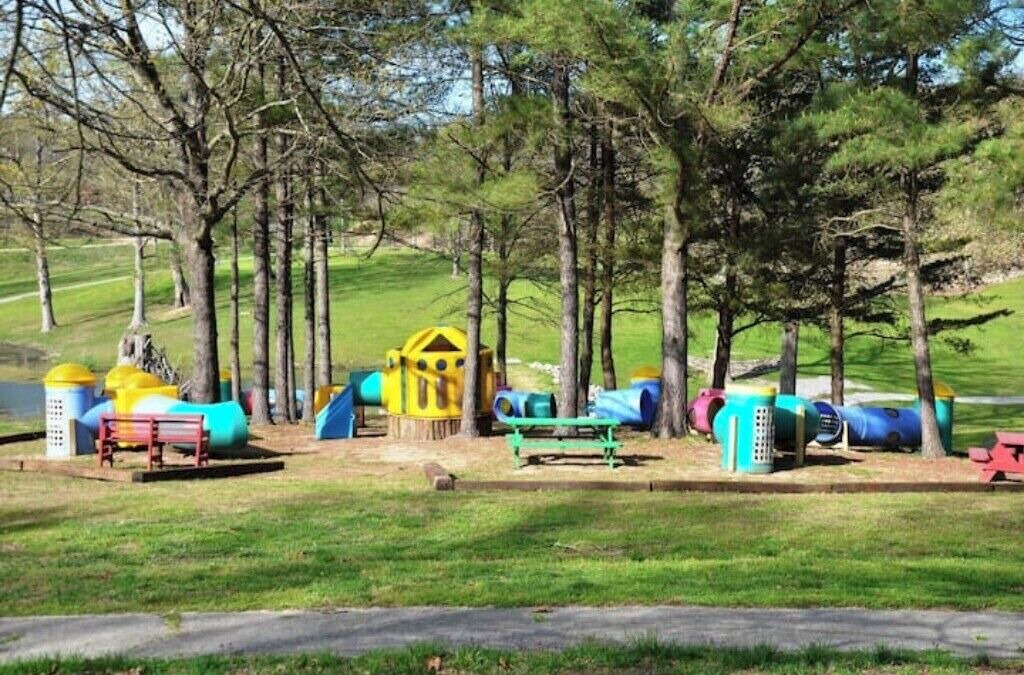 Photo of Others in Branson Cedars