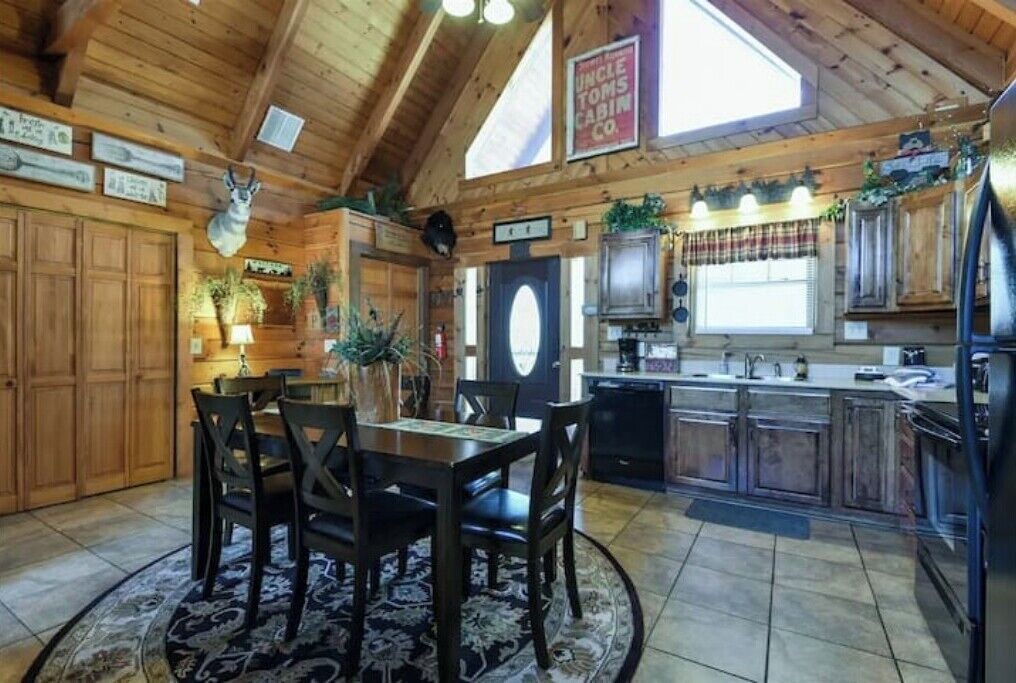 Photo of Others in Branson Cedars