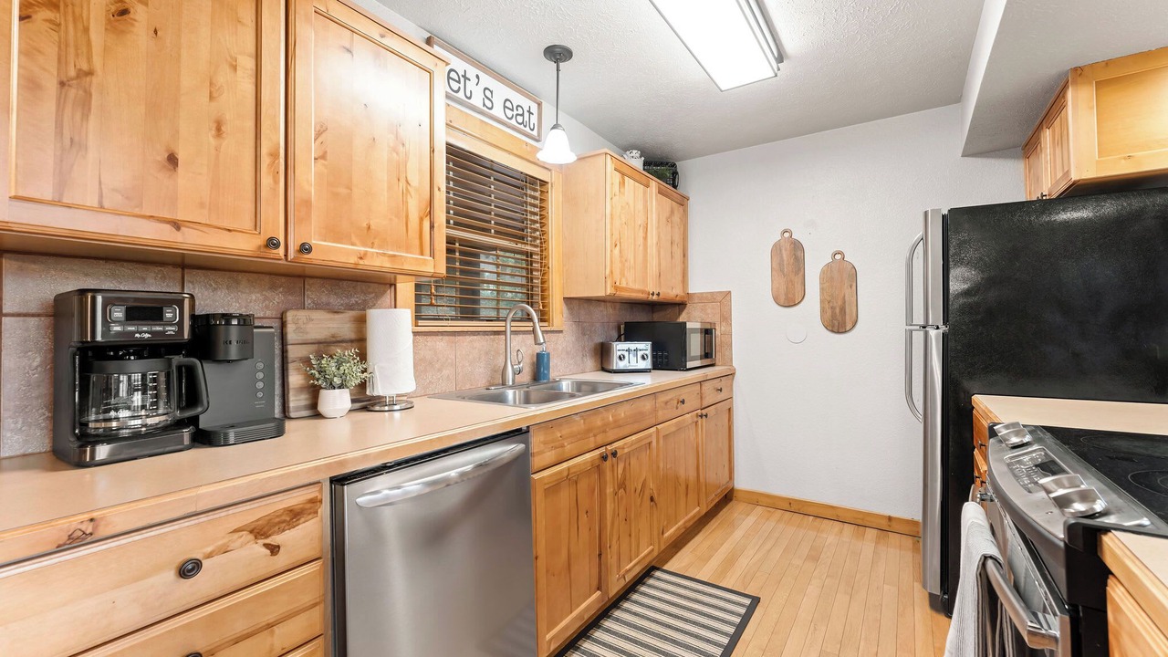 Photo of Kitchen in Reeds Spring