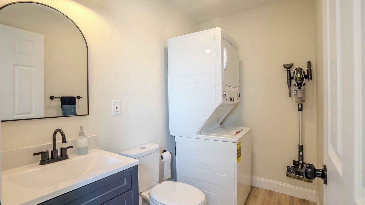 Photo of Bathroom in Shelby Park