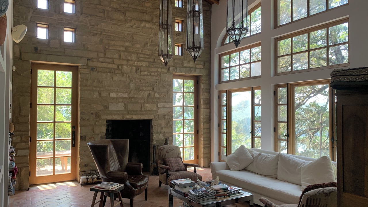 Photo of Livingroom in Russellville