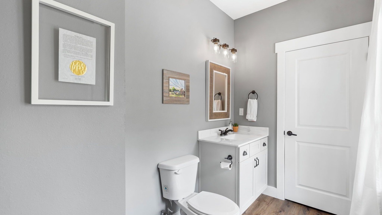 Photo of Bathroom in Table Rock