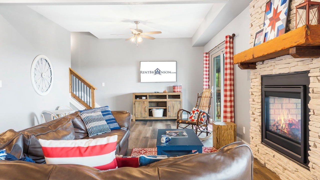 Photo of Livingroom in Table Rock