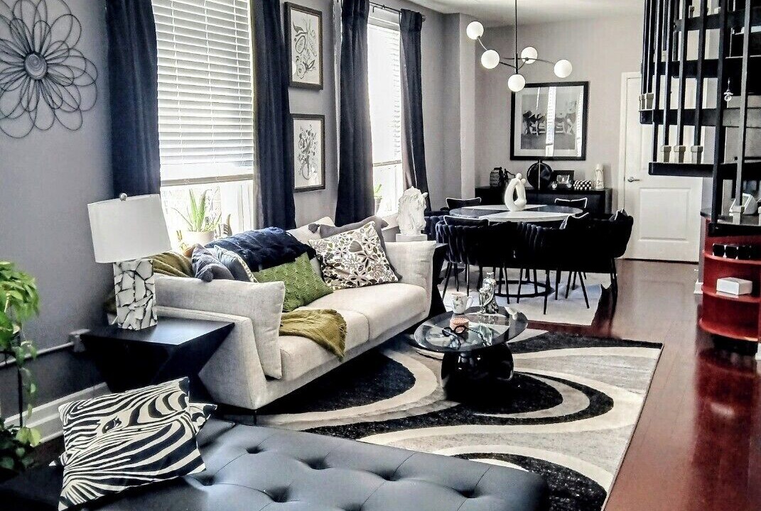 Photo of Livingroom in Downtown Louisville