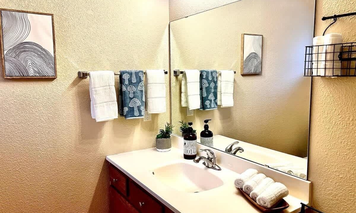 Photo of Bathroom in Alamogordo