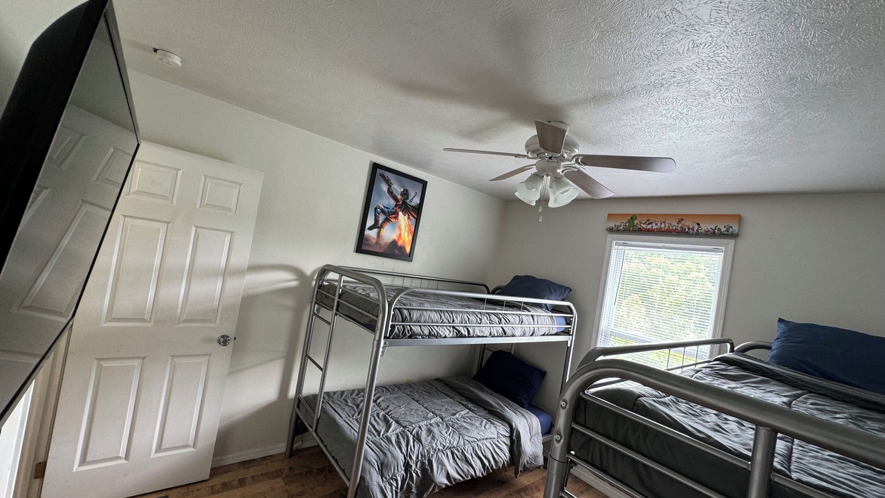 Photo of Bedroom in Branson Theater District