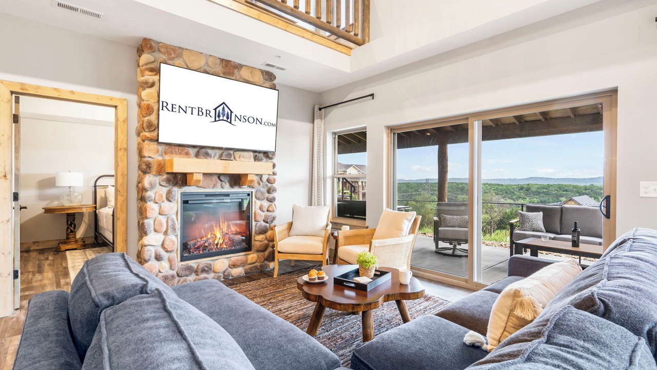 Photo of Livingroom in Table Rock