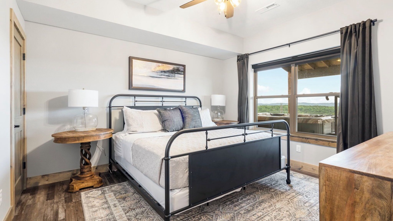 Photo of Bedroom in Table Rock