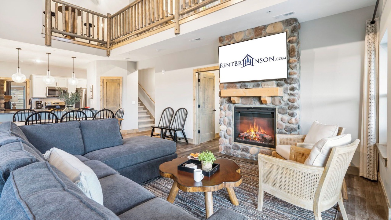 Photo of Livingroom in Table Rock