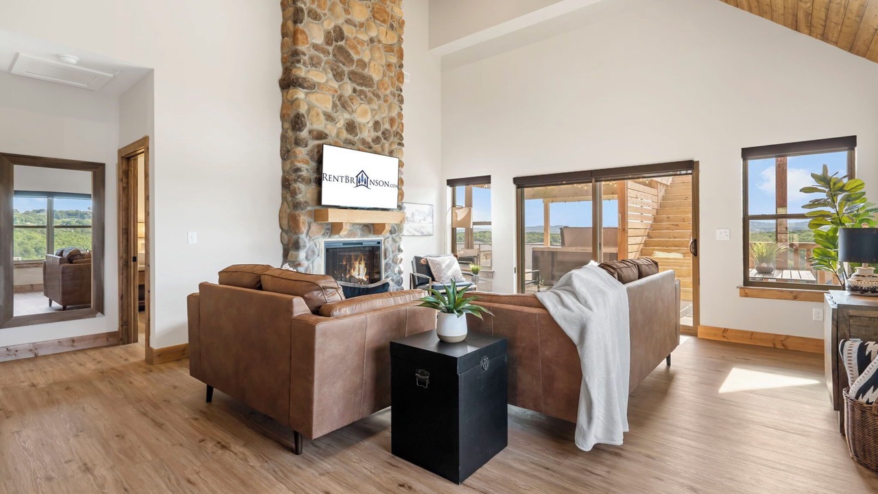 Photo of Livingroom in Table Rock