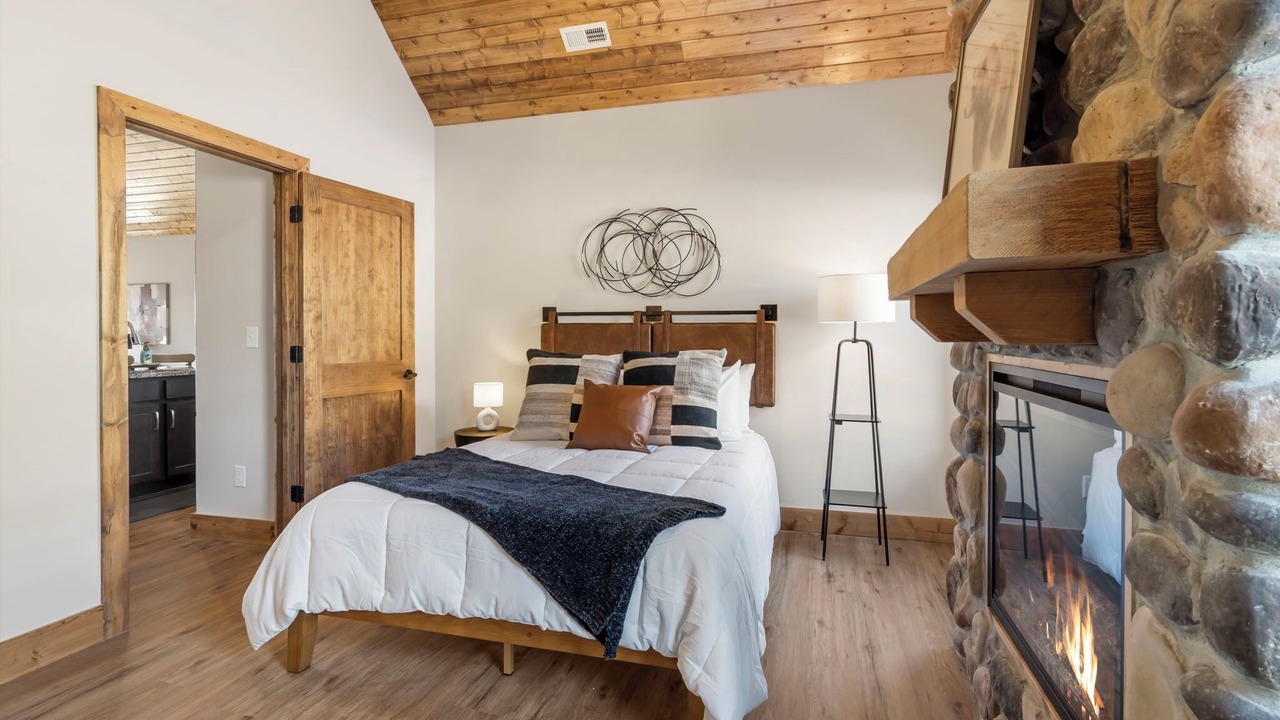 Photo of Bedroom in Table Rock