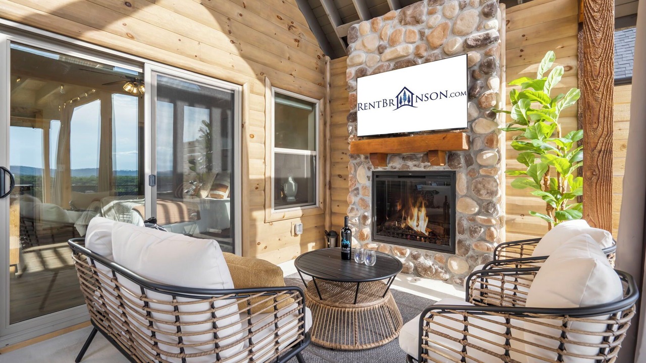 Photo of Patio Balcony in Table Rock