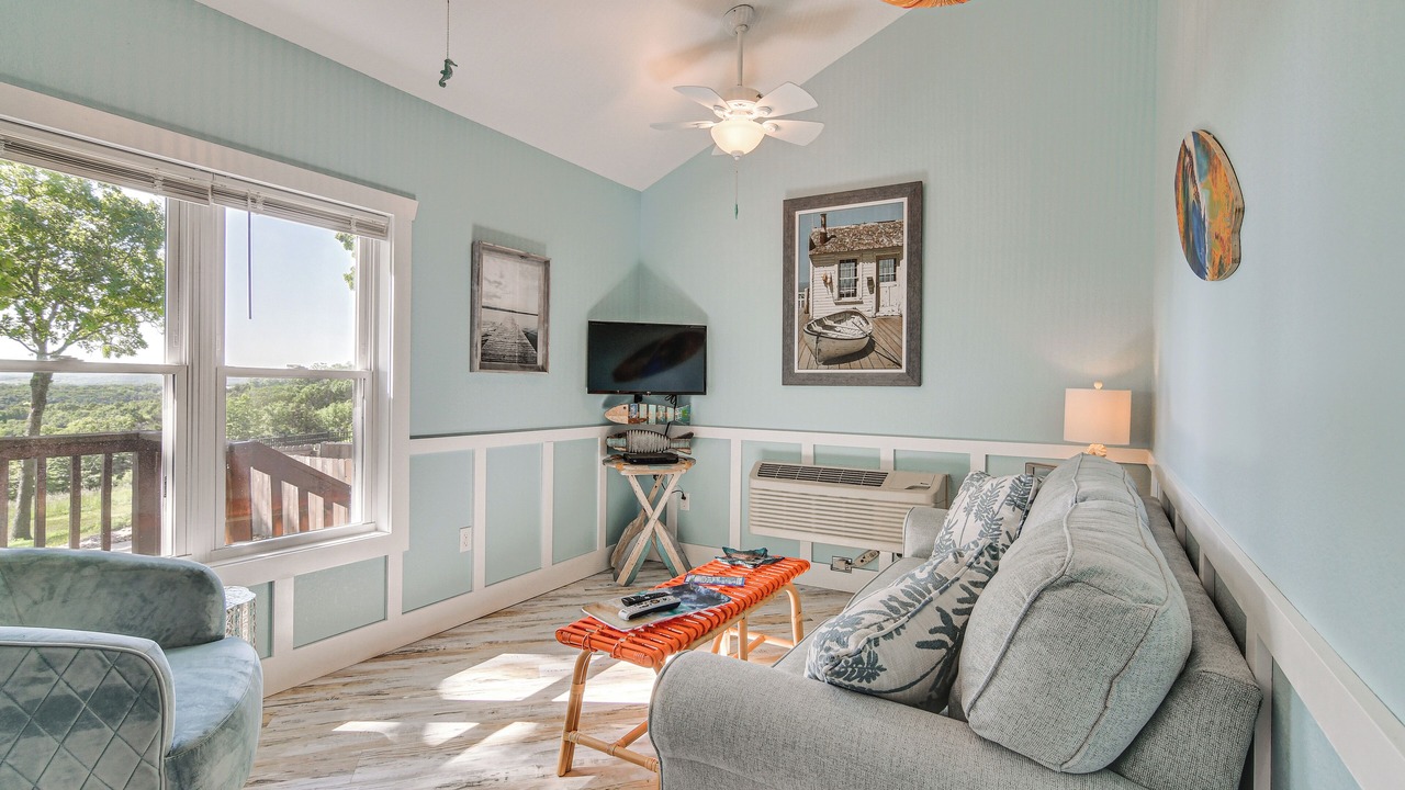 Photo of Livingroom in Shell Knob