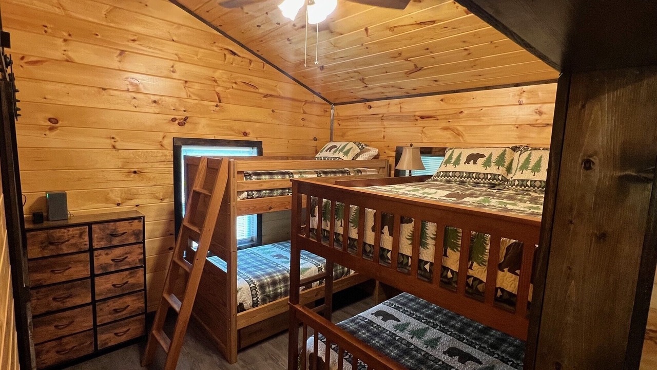 Photo of Bedroom in Campton