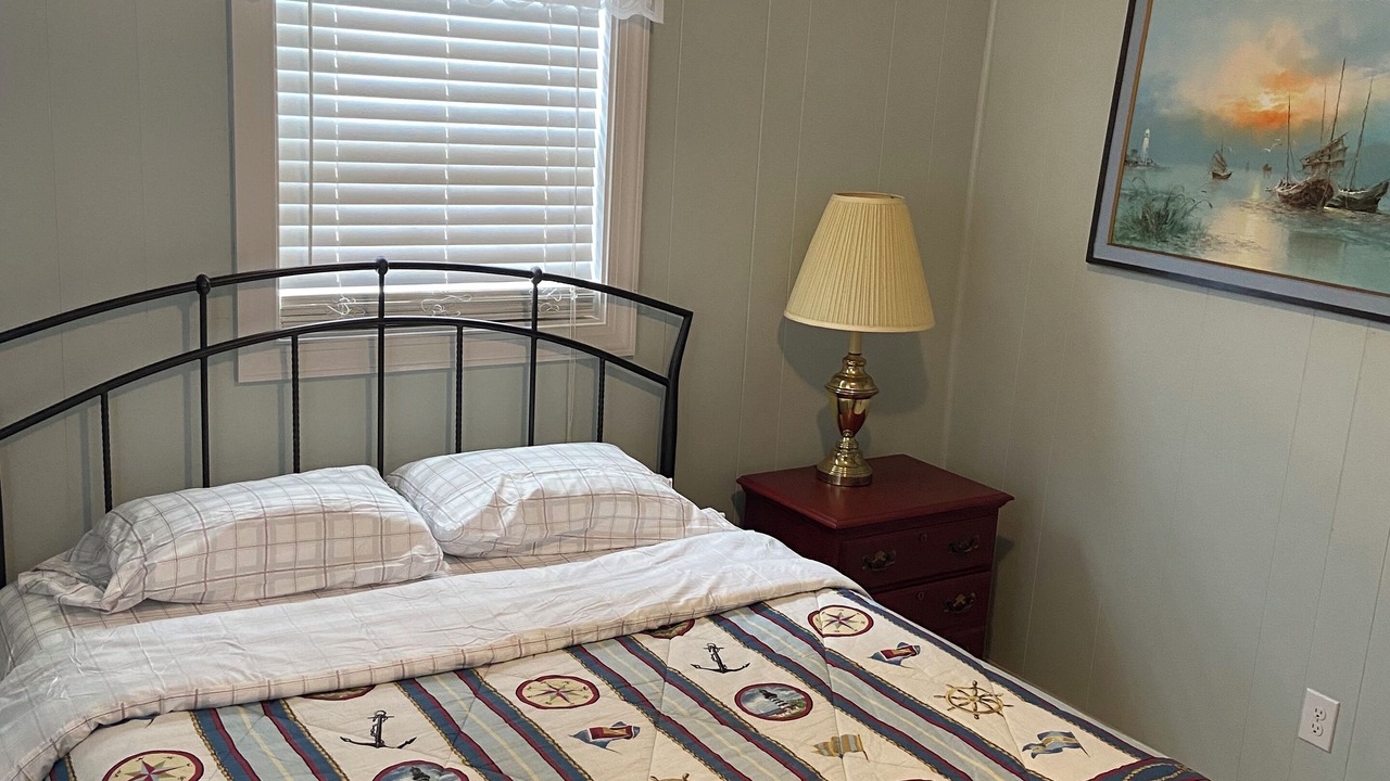 Photo of Bedroom in North Topsail Beach
