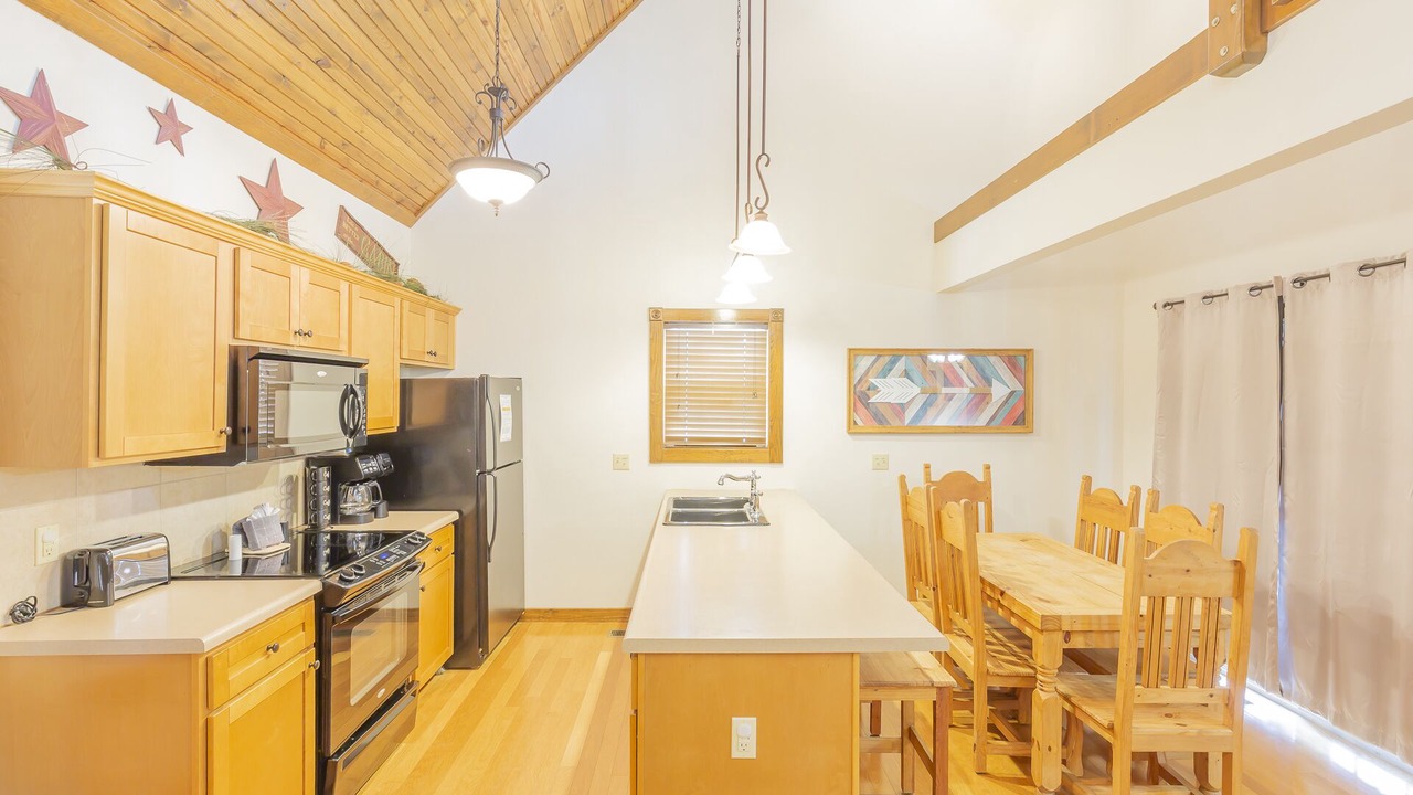 Photo of Kitchen in Reeds Spring