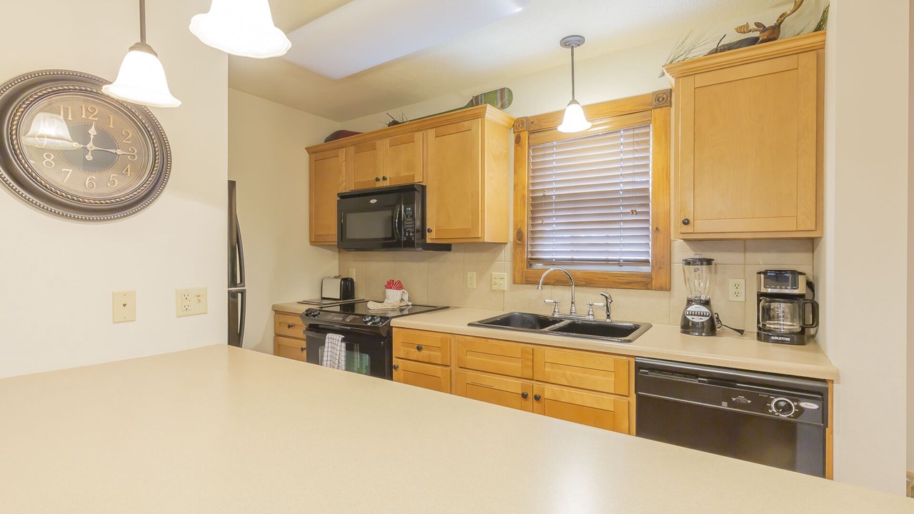 Photo of Kitchen in Reeds Spring