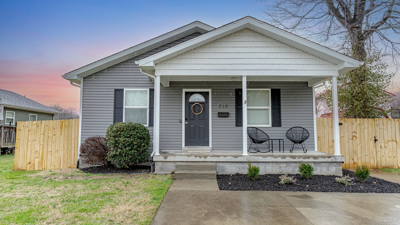 Photo of Outdoor in Elizabethtown