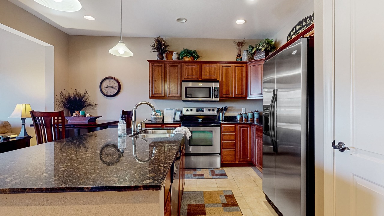 Photo of Kitchen in Fieldstone Bluffs