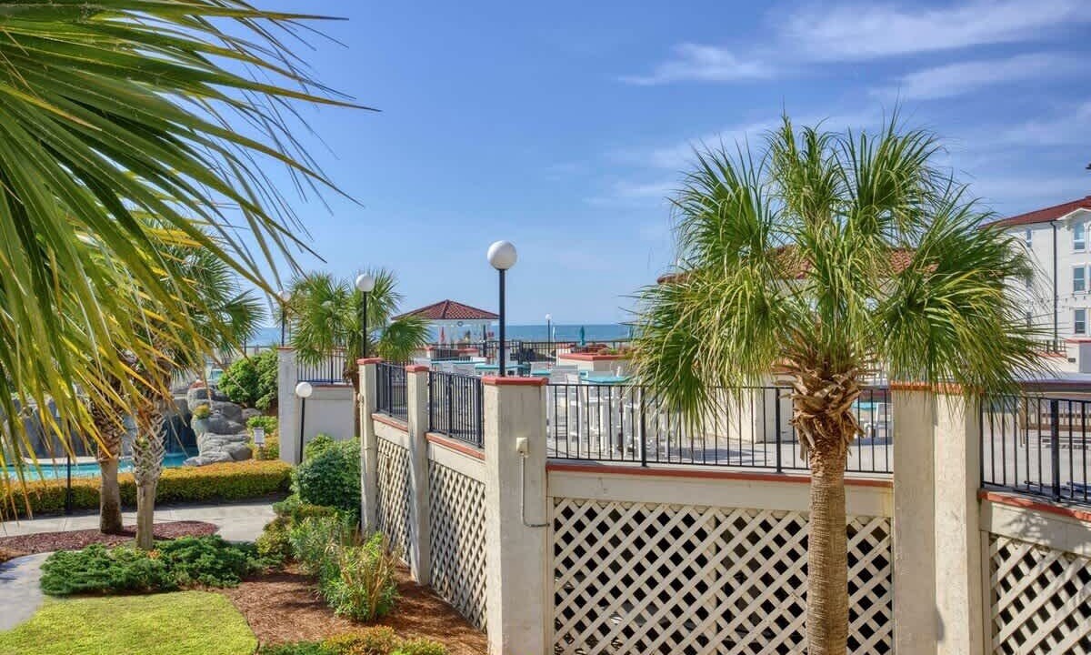 Photo of Patio Balcony in North Topsail Beach