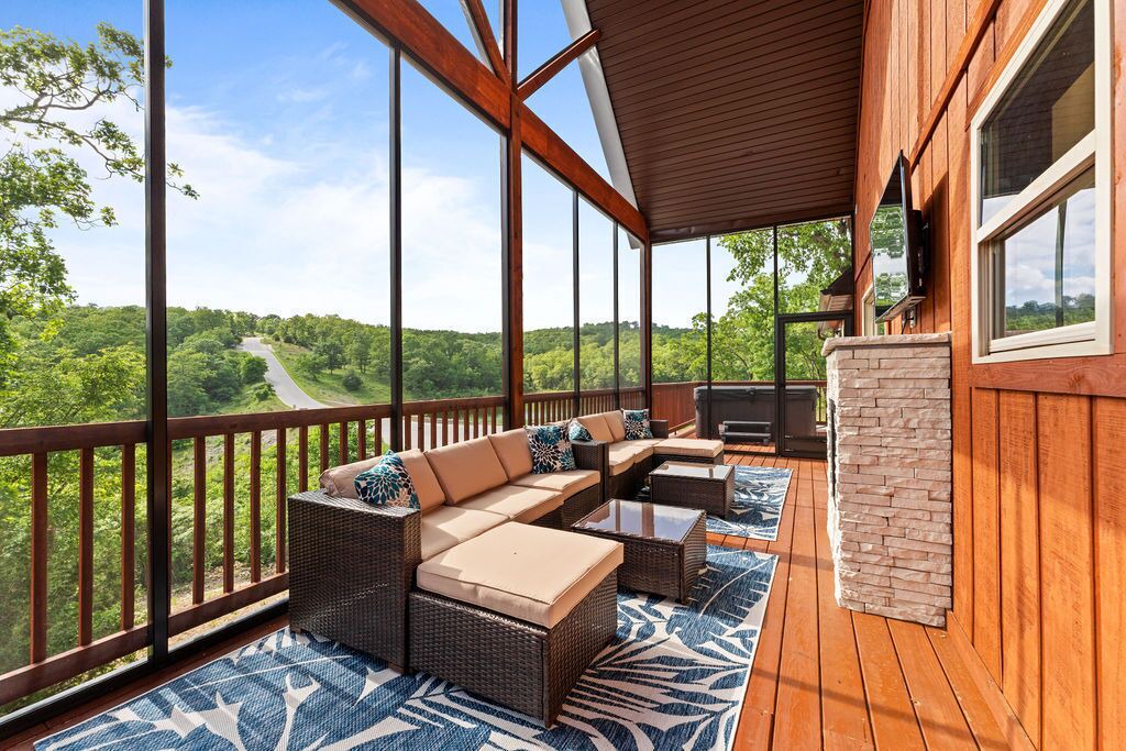 Photo of Livingroom in Reeds Spring