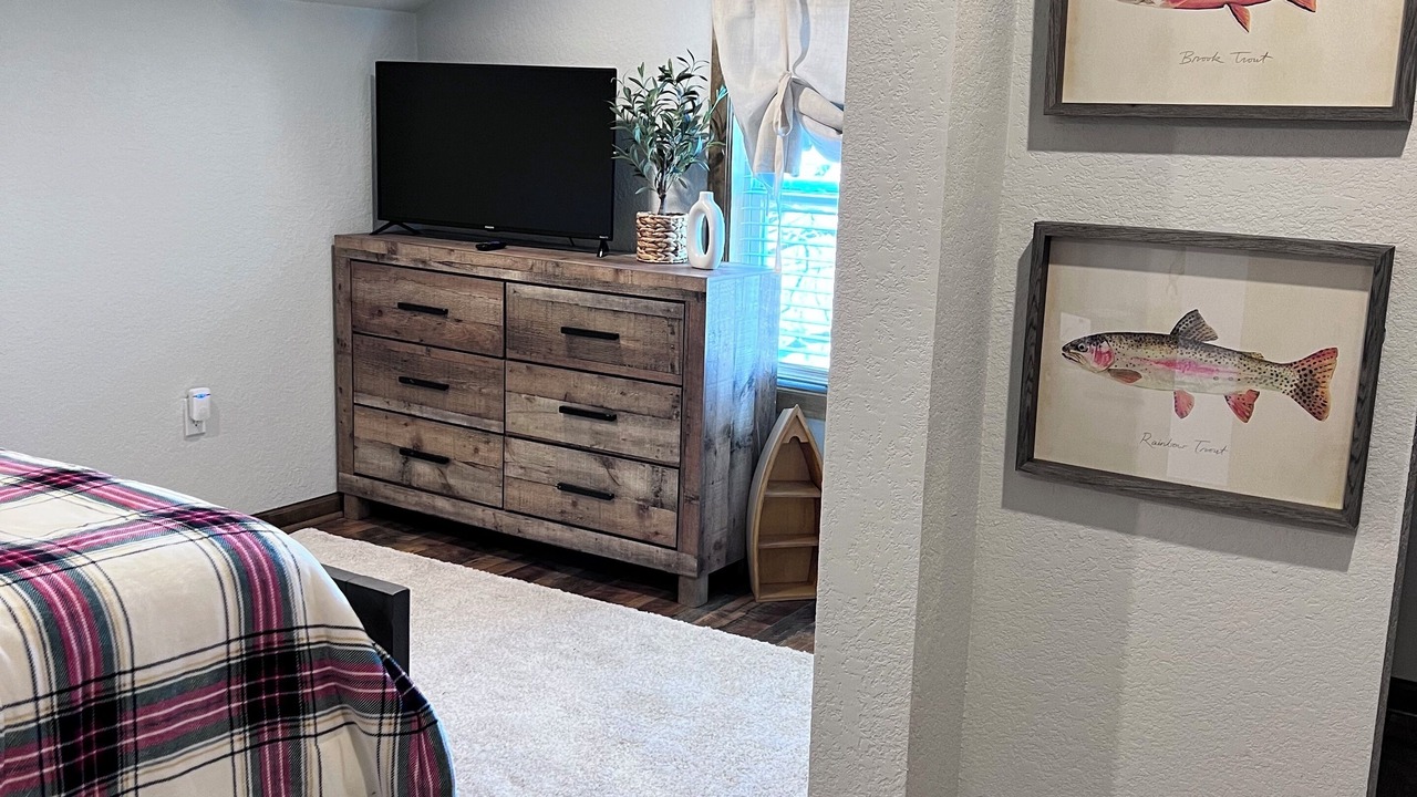 Photo of Bedroom in Cookson