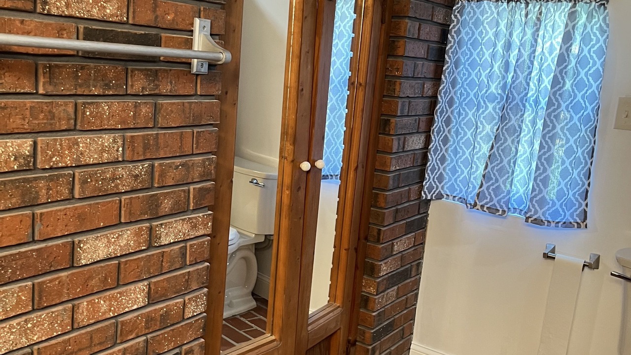 Photo of Bathroom in Shell Knob