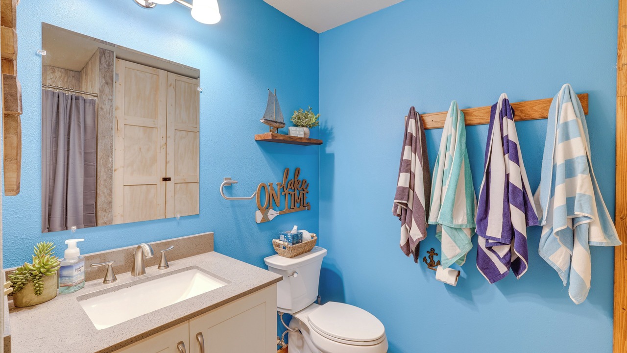 Photo of Bathroom in Shell Knob