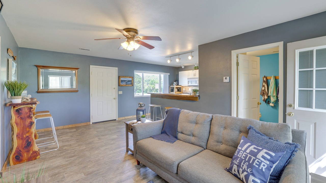 Photo of Livingroom in Shell Knob