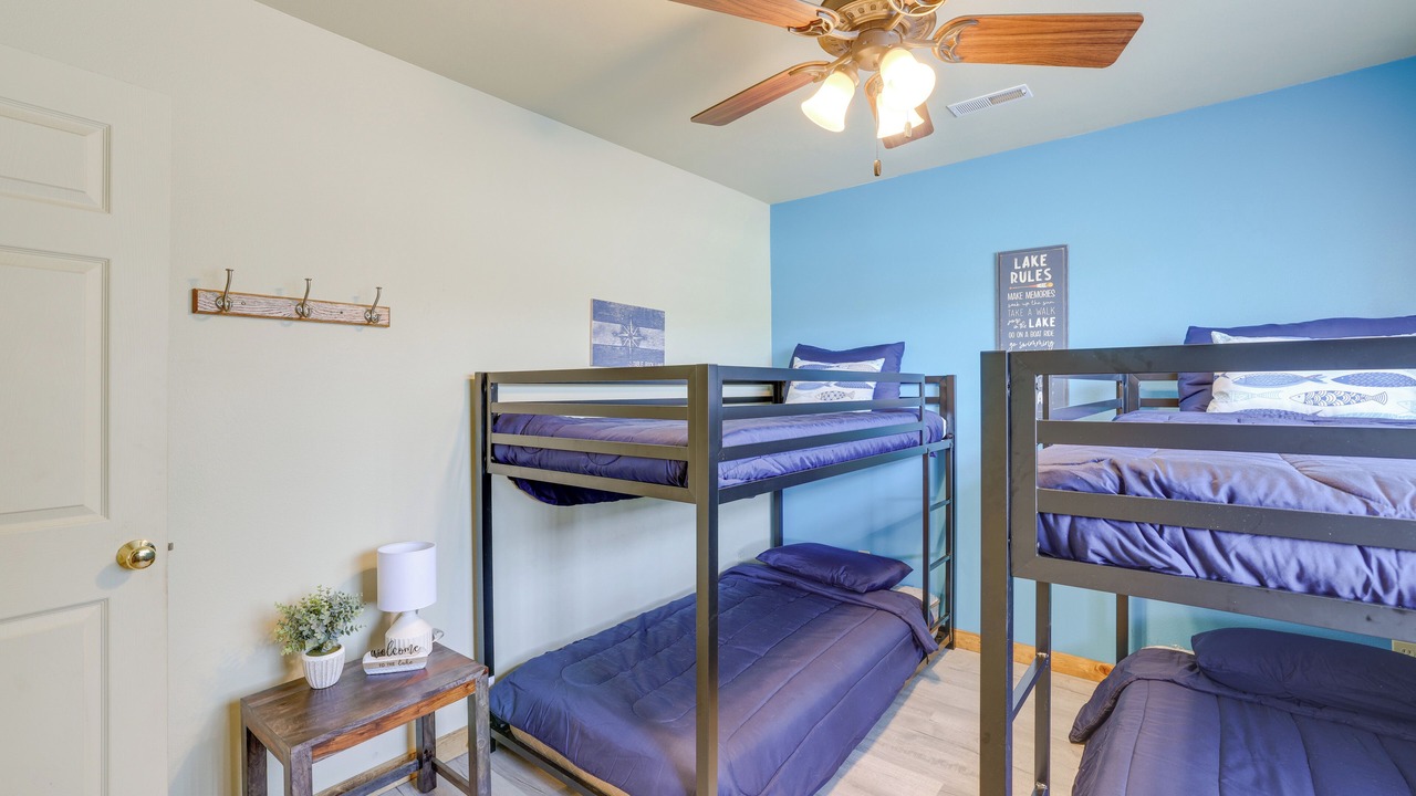 Photo of Bedroom in Shell Knob