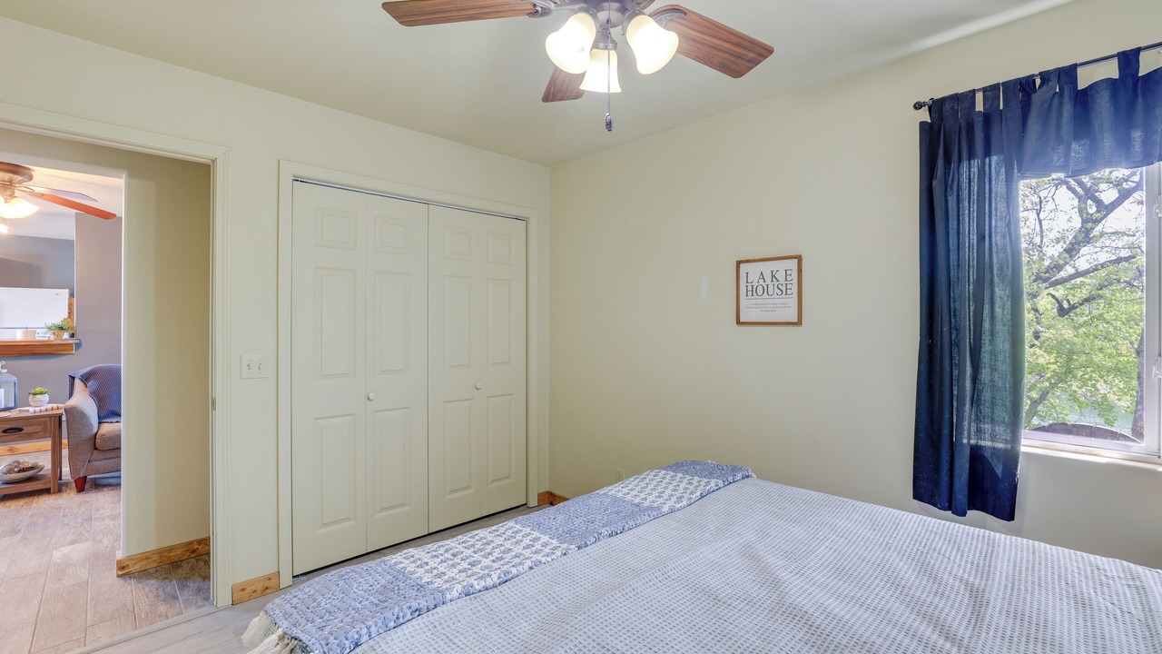 Photo of Bedroom in Shell Knob