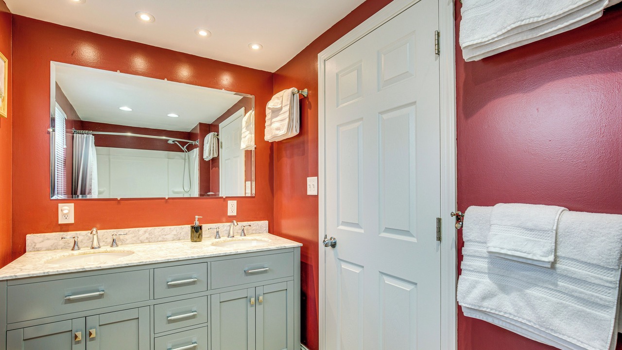 Photo of Bathroom in Grantville