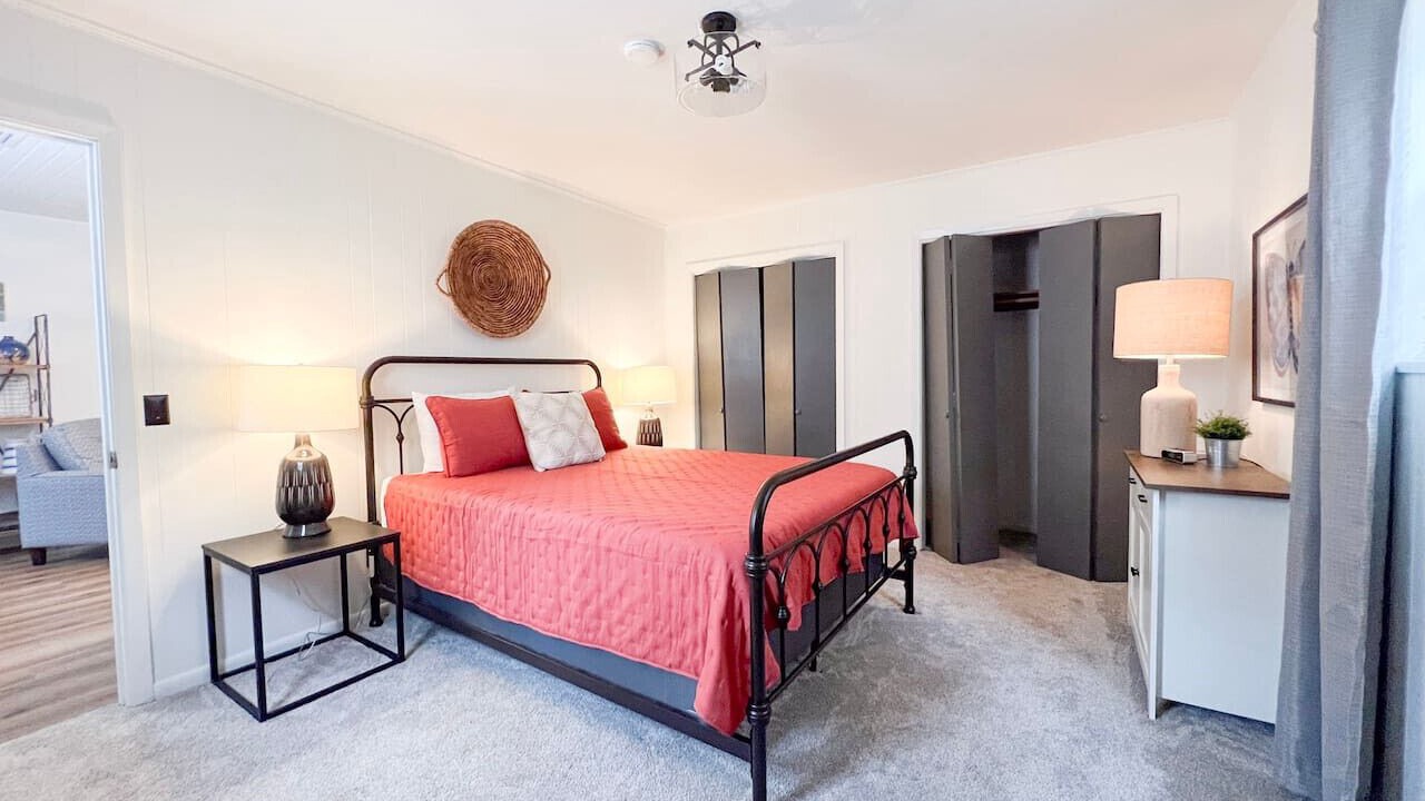 Photo of Bedroom in Mountain View